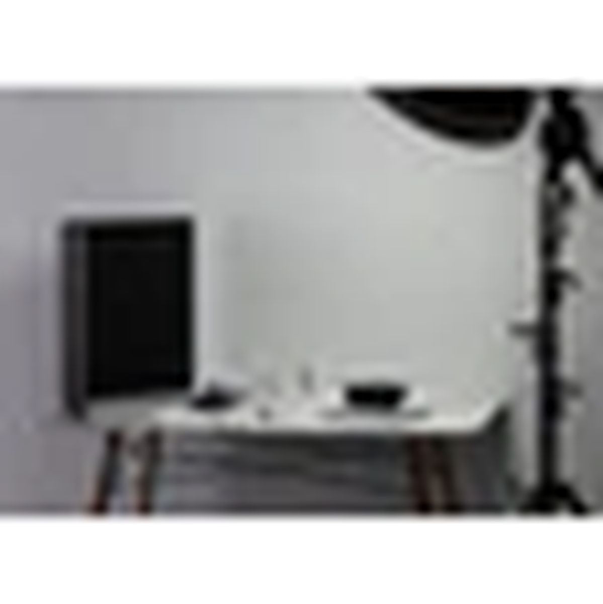 V-Flat World Tabletop V-Flats - Medium (20"X35") 2X White 2X Black