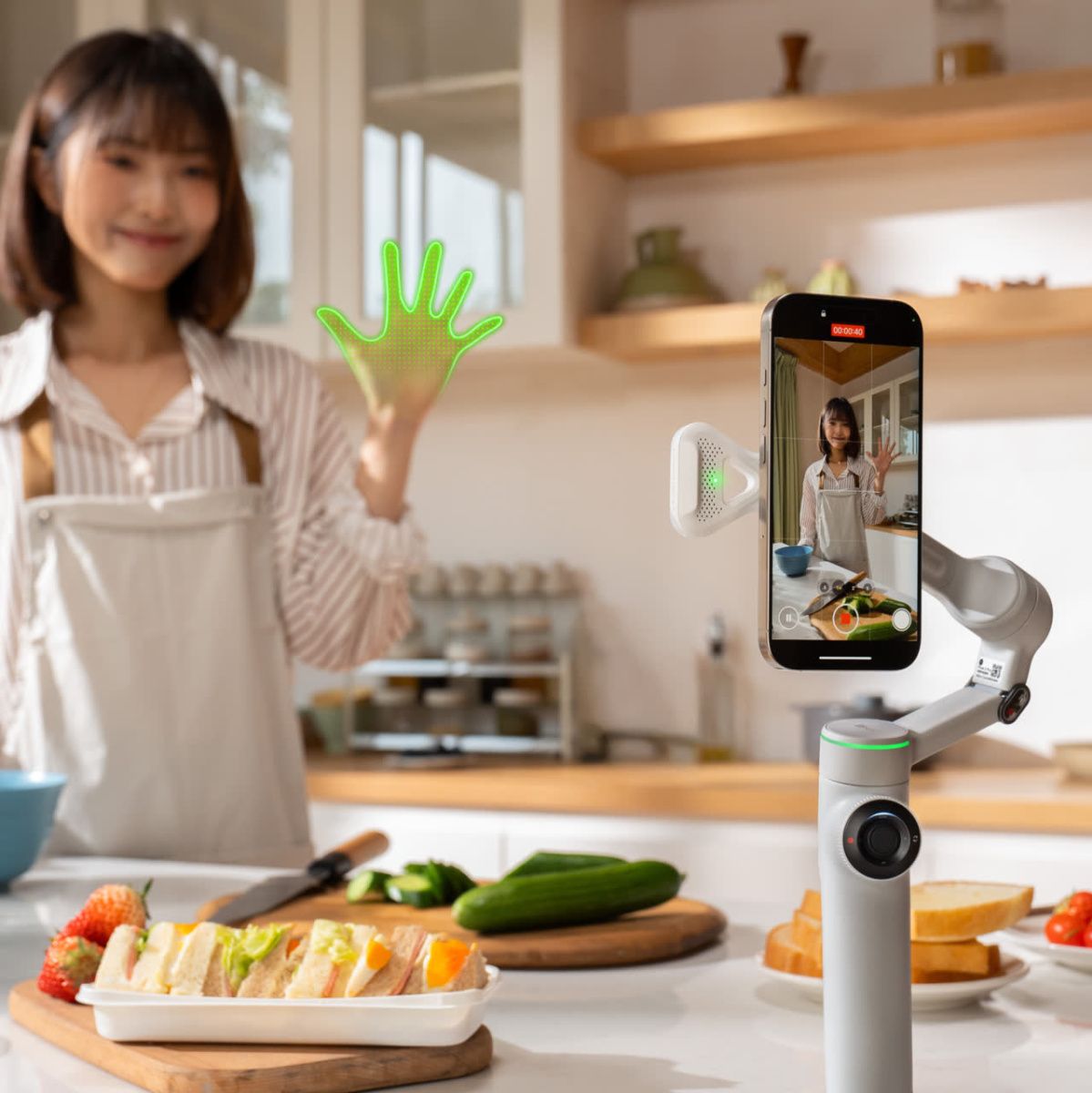 Insta360 Flow 2 Pro AI Tracker Bundle/ Stone Grey - image 4 of 4