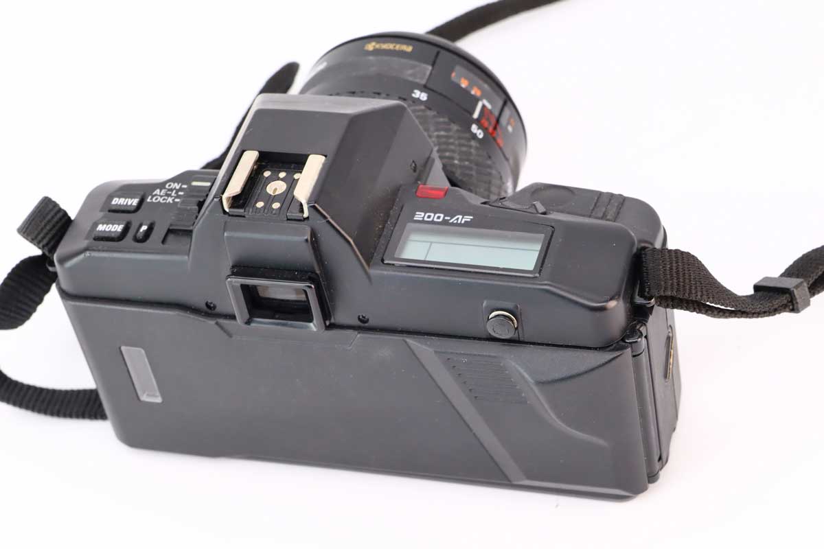 ياشيكا 200-AF 35-70 ملم 1:3,3-4,5