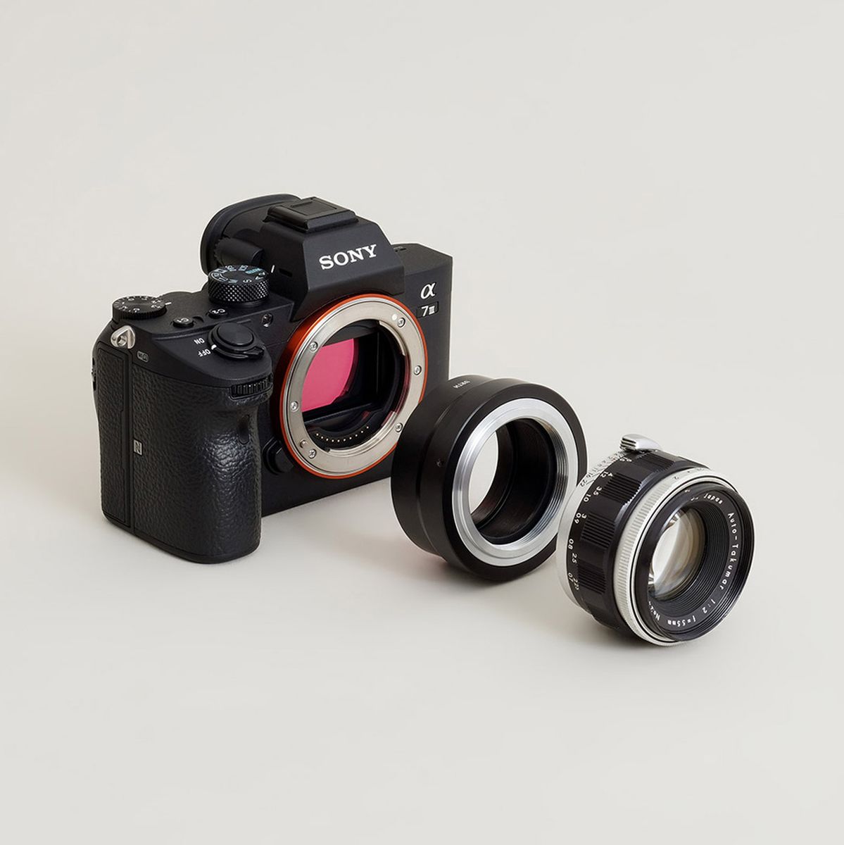 Urth Lens Mount Adapter: Compatible w/ M42 Lens And Sony E C