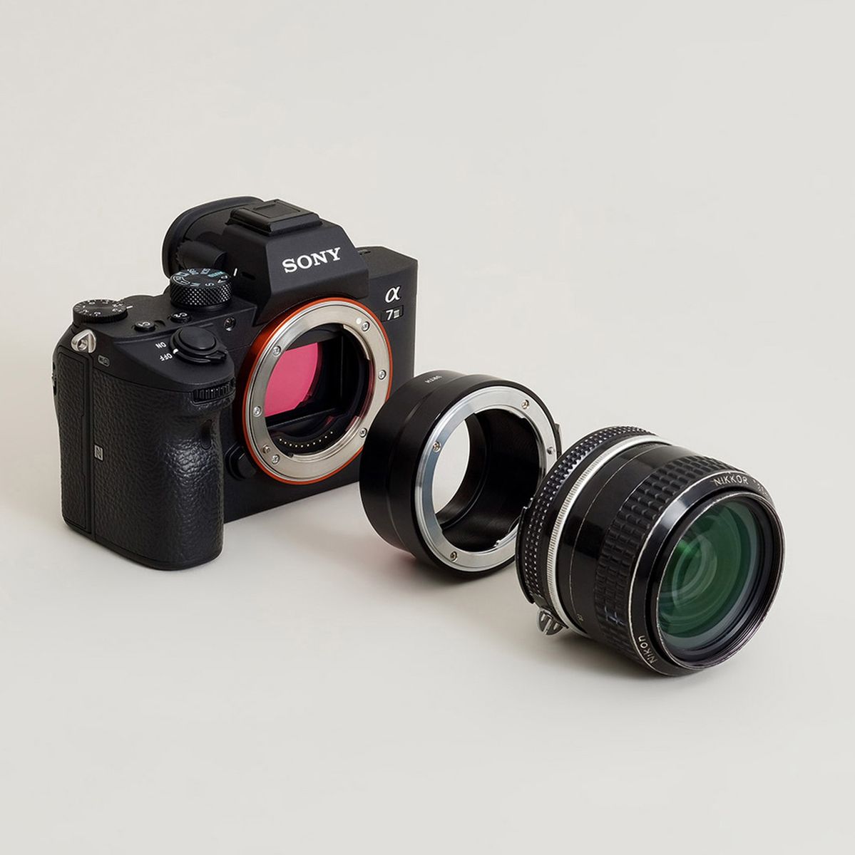 Urth Lens Mount Adapter: Compatible w/ Nikon F Lens To Sony