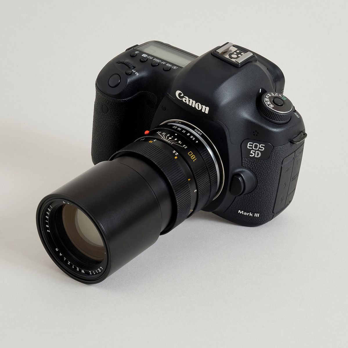 Urth Lens Mount Adapter Leica R Lens To Canon (EF / EF-S) Camera Body