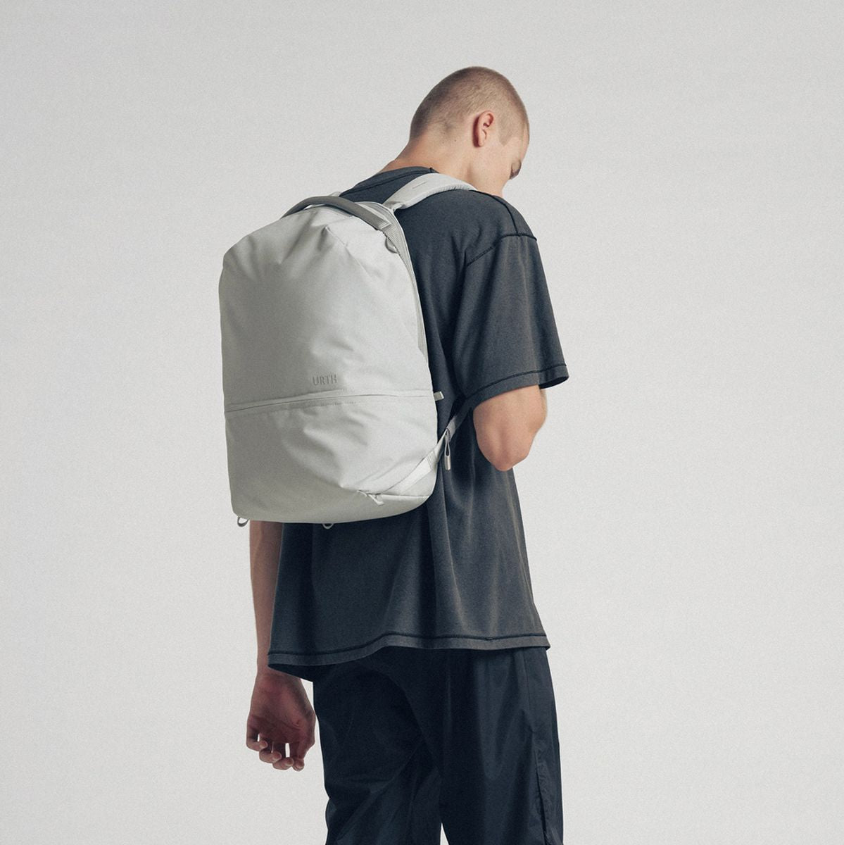 Urth Arkose 20l Backpack (Ash Grey)