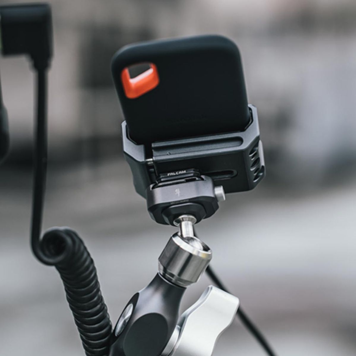 FALCAM Universal Holder For SSD C00B3904