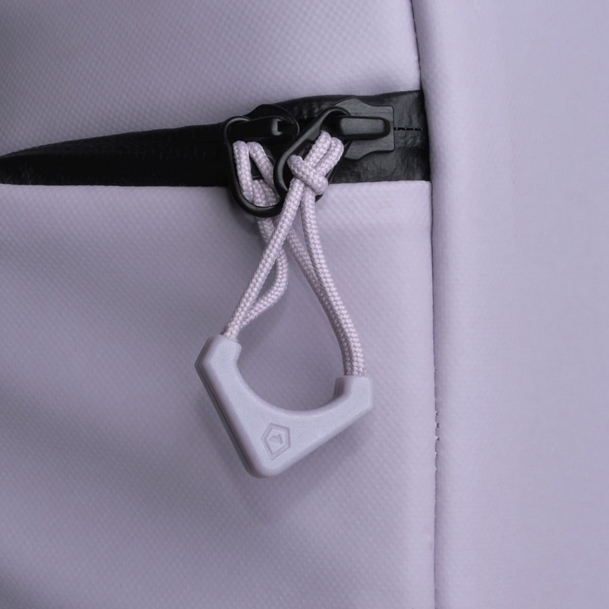 WANDRD Worryless Zipper Puller Uyuni Purple