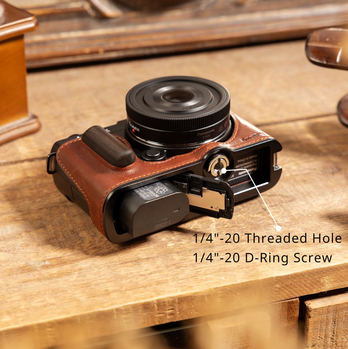 SmallRig 4703 Leather Half Case For Panasonic LUMIX S9