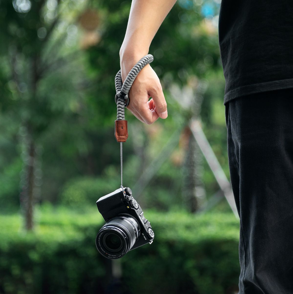 SmallRig 5055 Universal Braided Wristband (Grey) - image 2 of 5