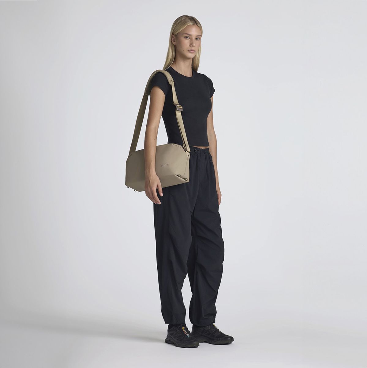 Urth Dolomite Camera Sling 8l (Beige)