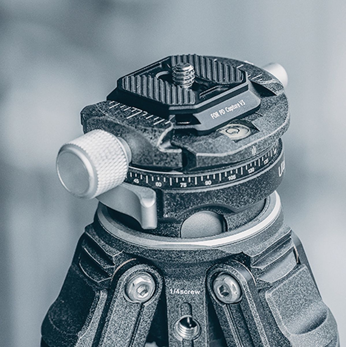 FALCAM F38 Quick Release Plate For Peak Design