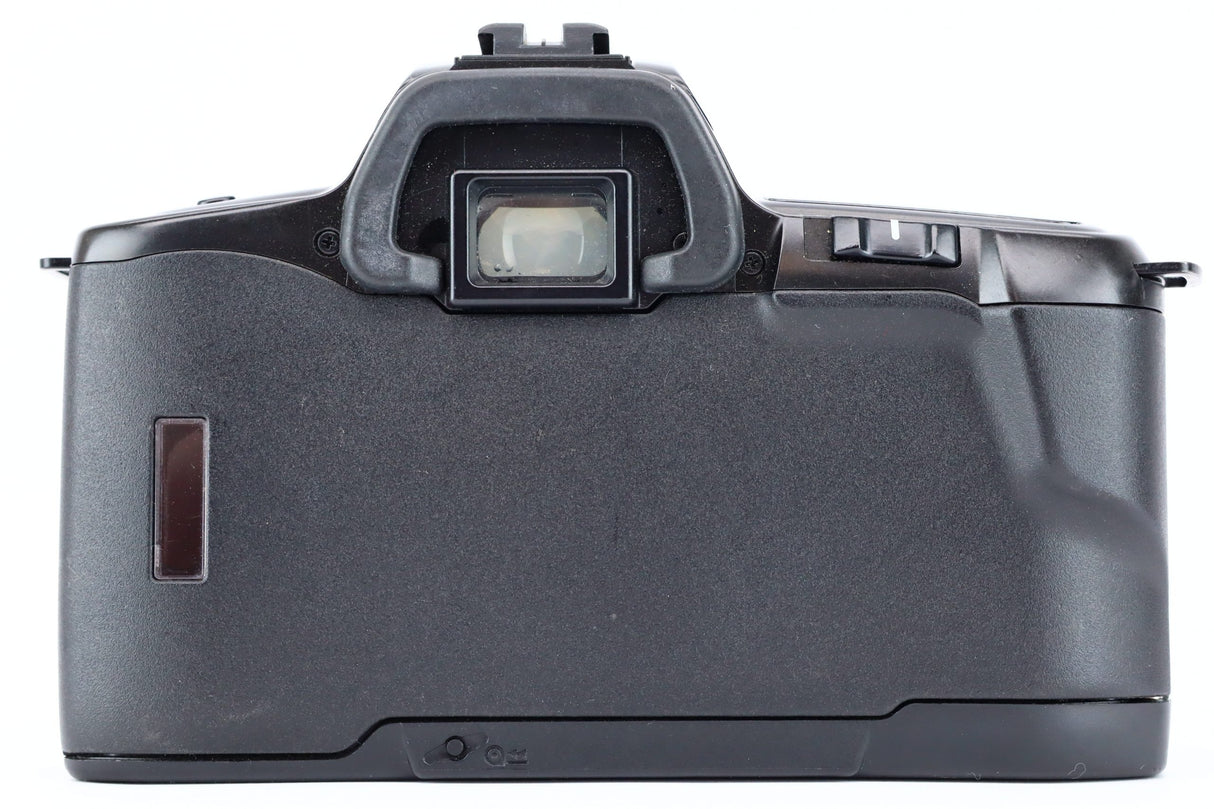 Minolta Dynax 303si 25-80mm 1:45,6