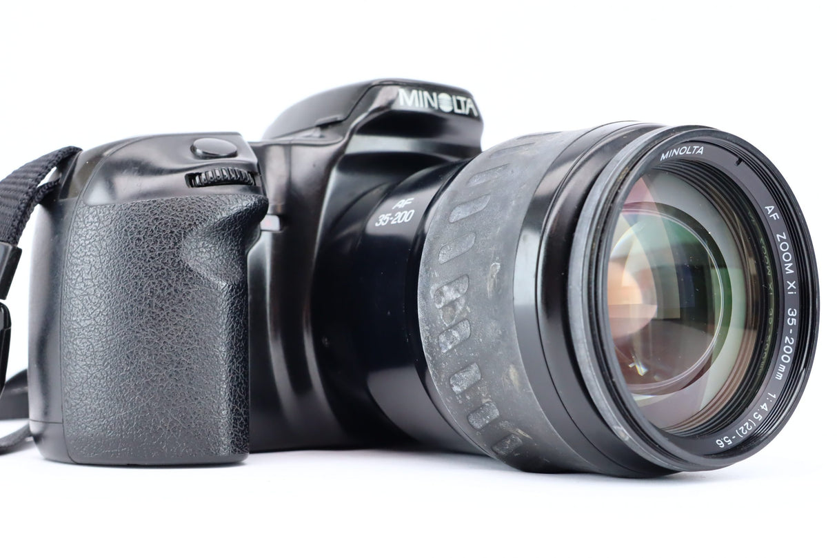 Minolta Dynax 500si 35-200mm 1:4,5-5,6