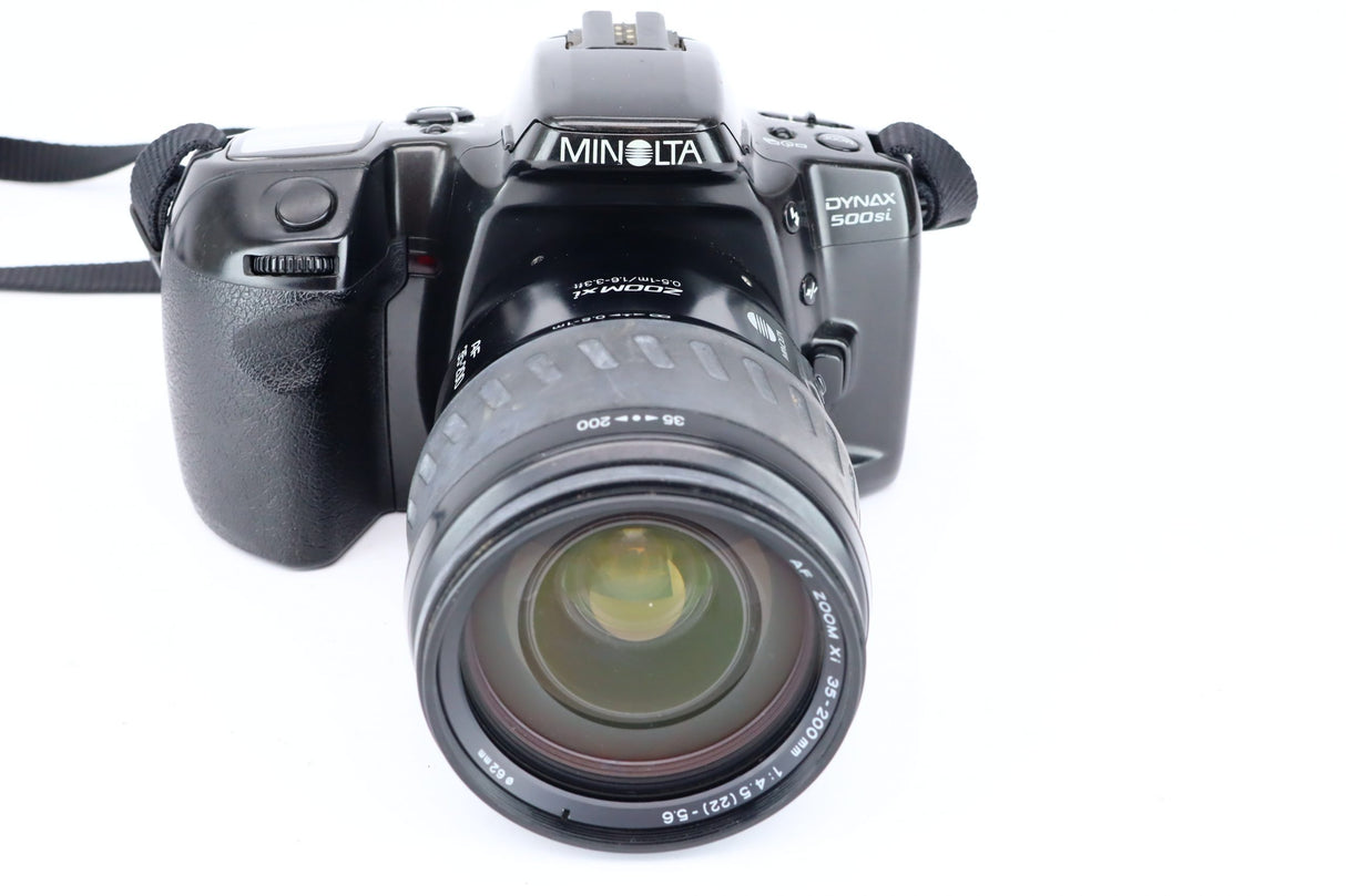 Minolta Dynax 500si 35-200mm 1:4,5-5,6