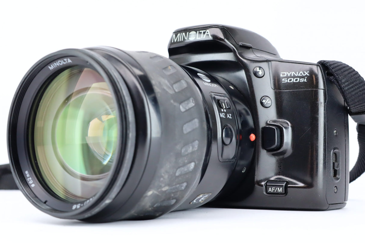 Minolta Dynax 500si 35-200mm 1:4,5-5,6