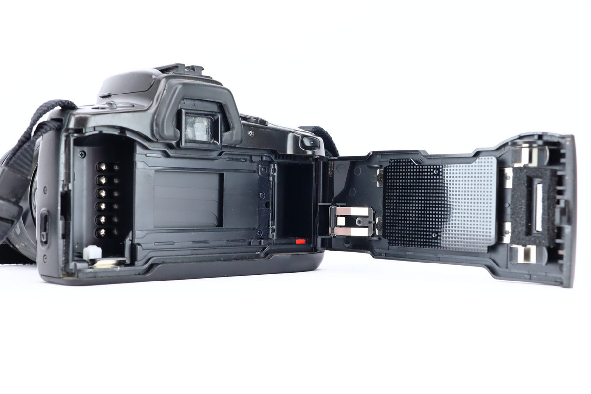 Minolta Dynax 500si 35-200mm 1:4,5-5,6