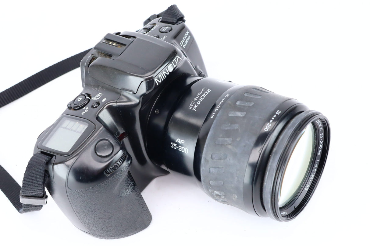 Minolta Dynax 500si 35-200mm 1:4,5-5,6
