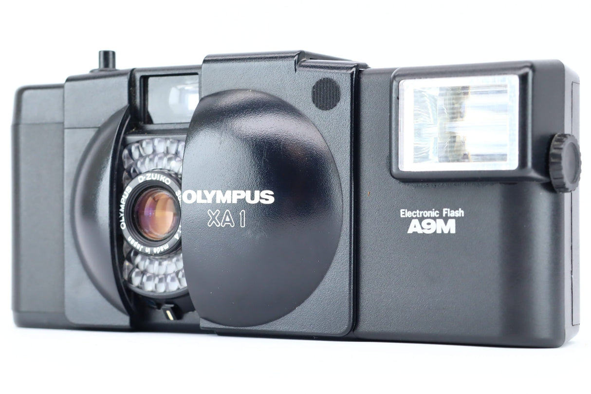 Olympus XA1