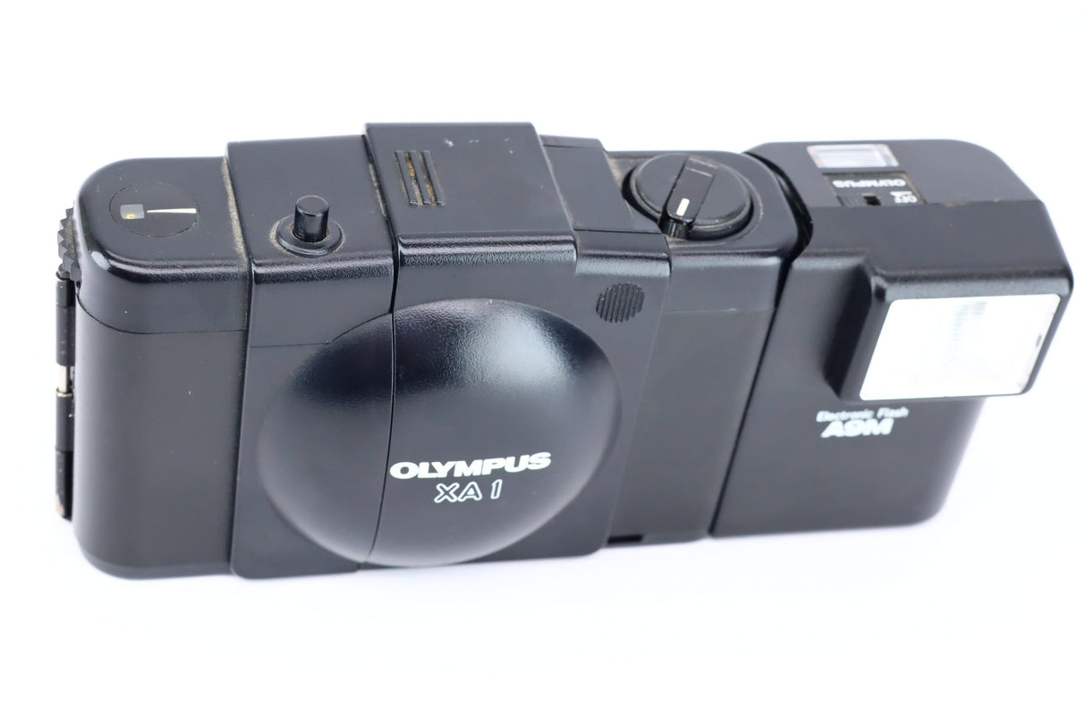 Olympus XA1