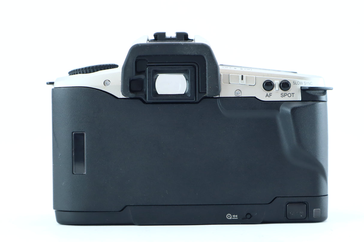 Minolta Dynax 5 – 35mm Autofocus SLR Camera Body