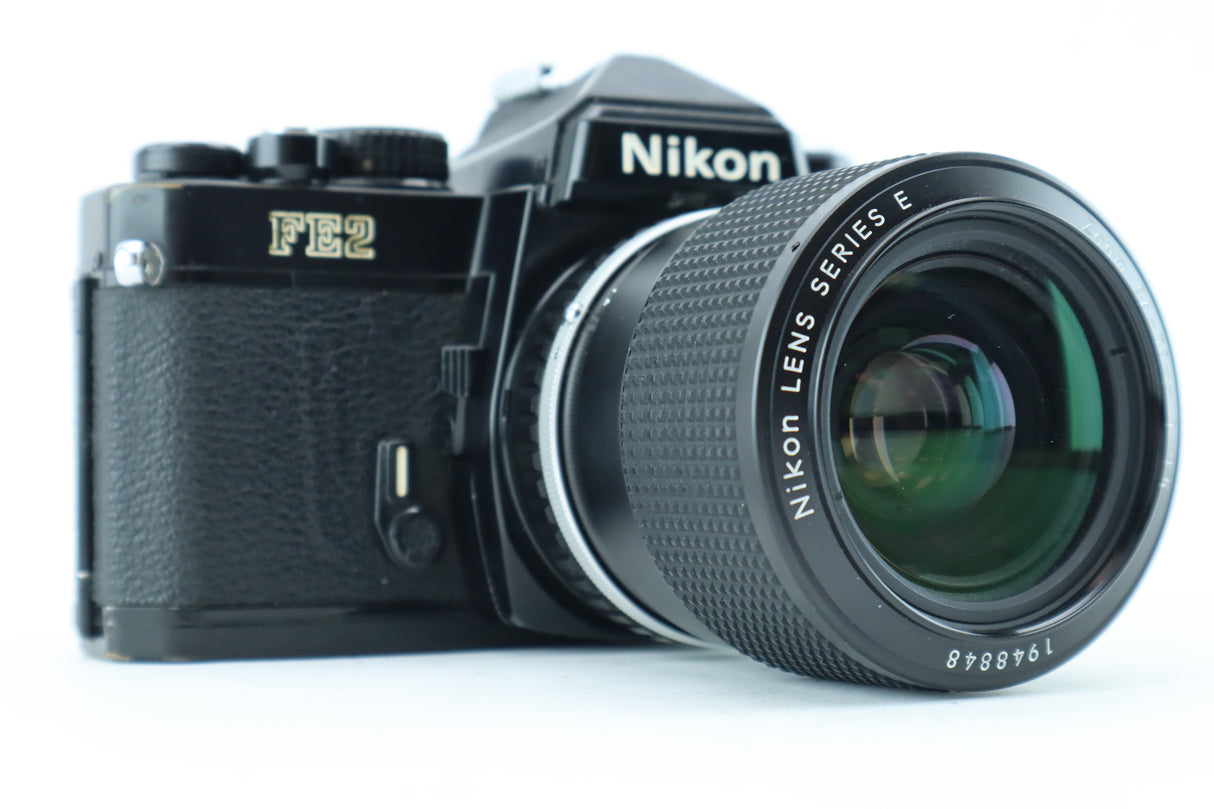 Nikon FE2 met E 36-72mm 3,5