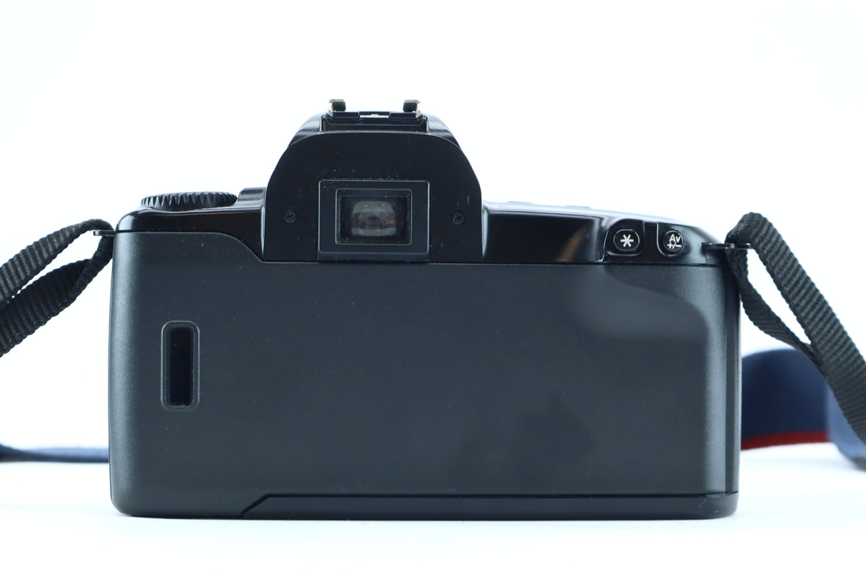 Canon EOS 500 with Sigma UC Zoom 28–105mm f/4–5.6 Lens