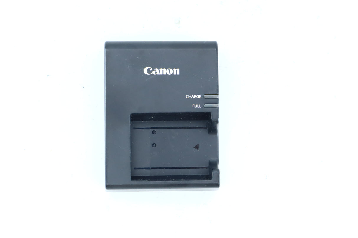 Canon EOS 1100D with Canon EF-S 18–55mm f/3.5–5.6 II Lens