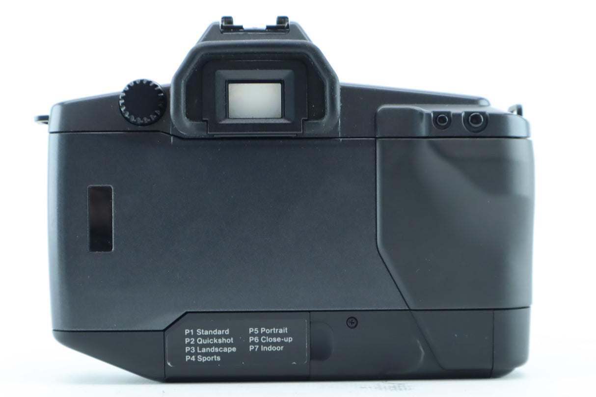 Canon EOS 600 with Vivitar 70-210mm 4-5,6 MC