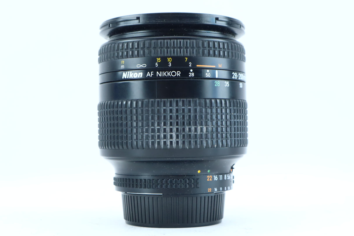 Nikon AF Nikkor 28–200mm f/3.5–5.6 D