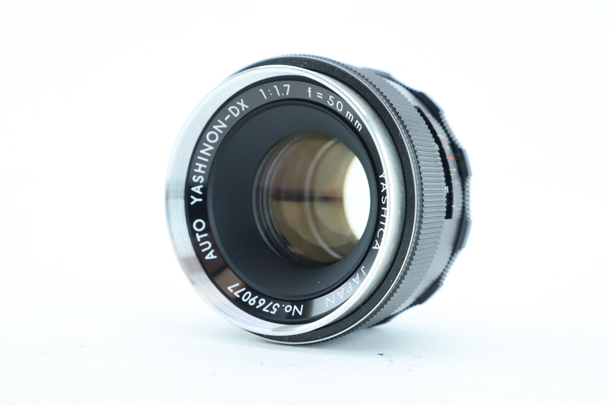 Yashica Yashinon-DX 1,7/50mm