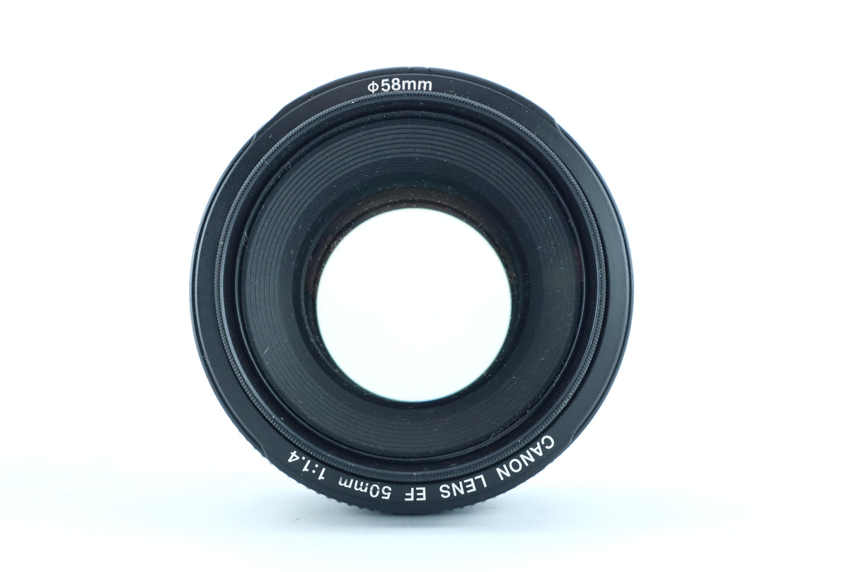 Canon EF 50mm f/1.4 USM