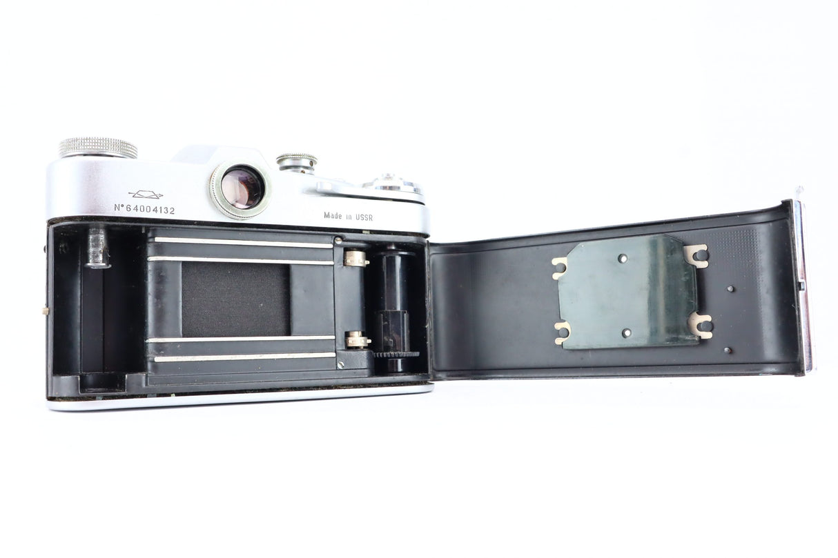 Zenit 3M + Helios 44 Chrome 2/56