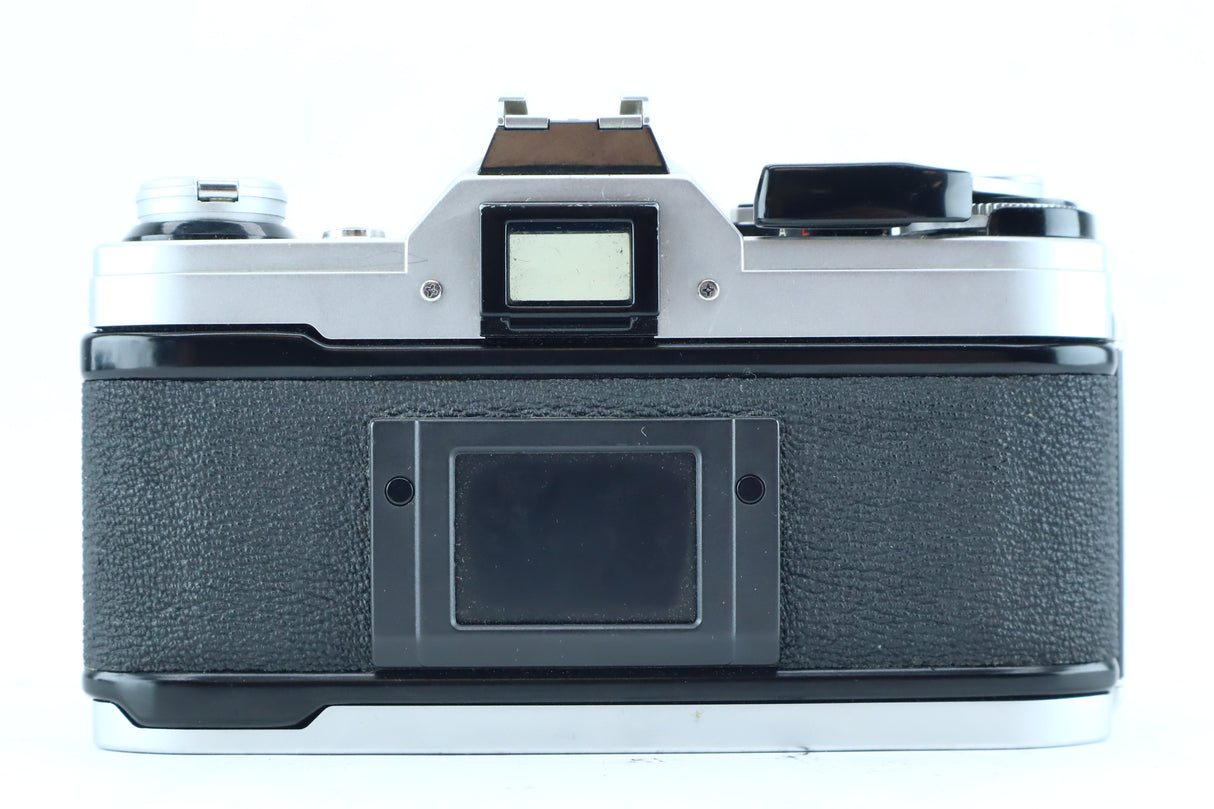 Canon AE-1 – Canon FD 50mm f/1.8 Lens