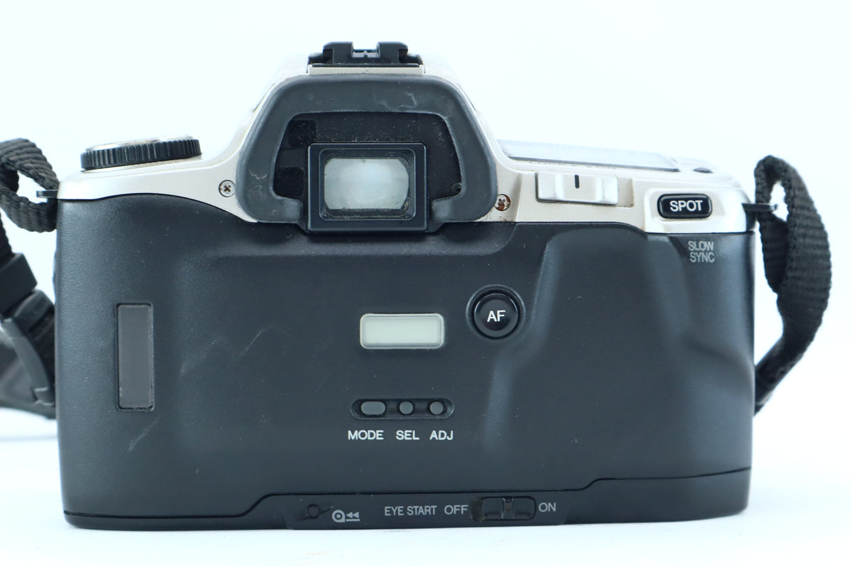 Minolta Dynax 505si Super with Minolta AF 28–80mm f/3.5–5.6 – 35mm Autofocus SLR Camera Kit