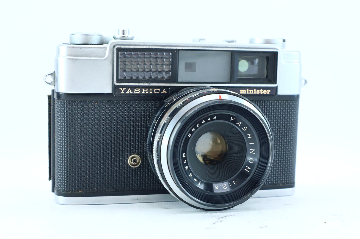 Yashica Minister II with Yashinon 45mm f/2.8