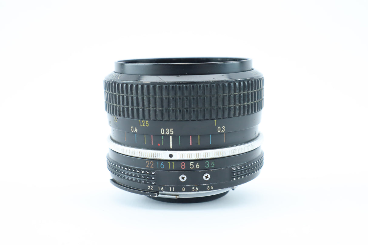 Nikon Nikkor 28mm f/3.5