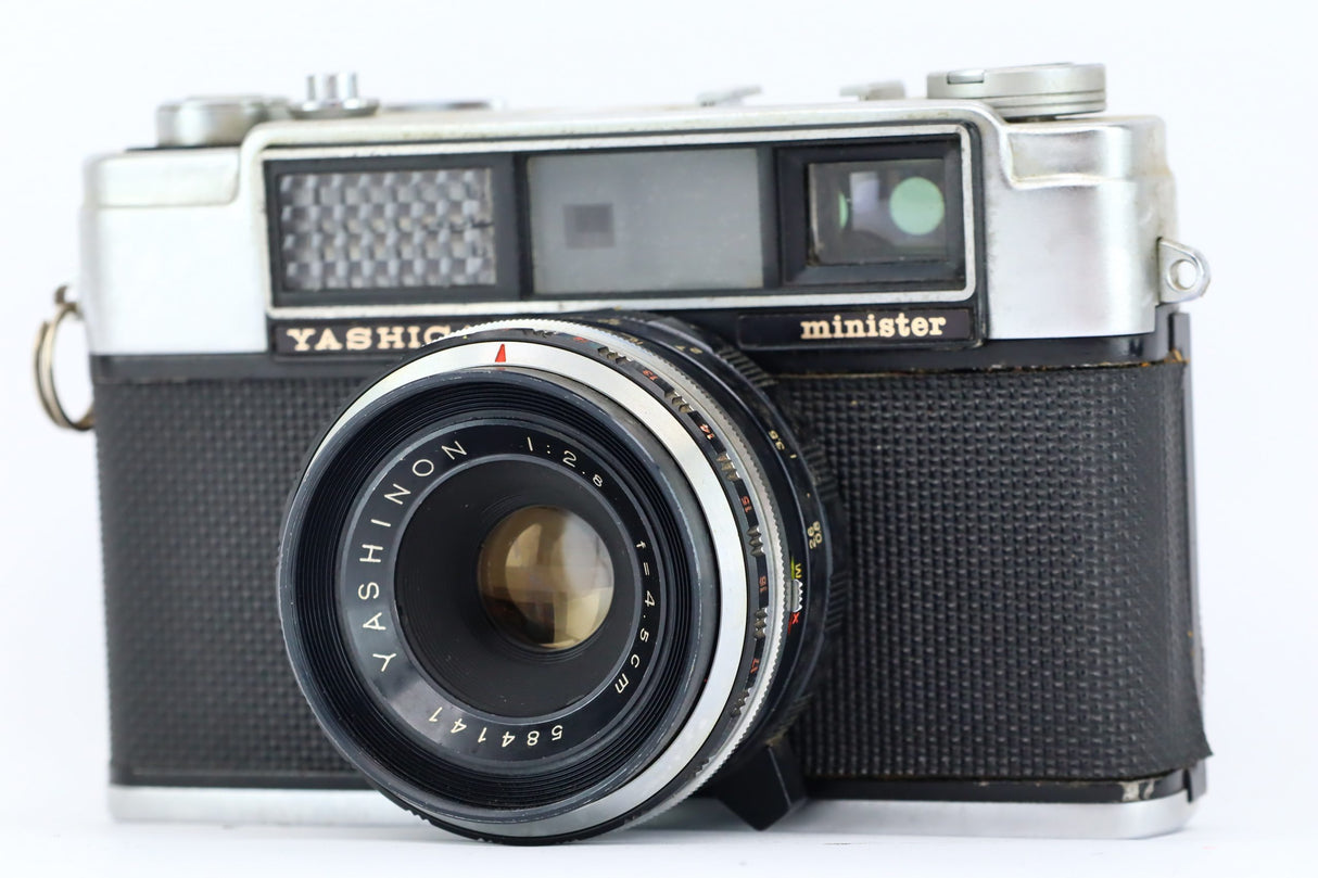 Ministre Yashica