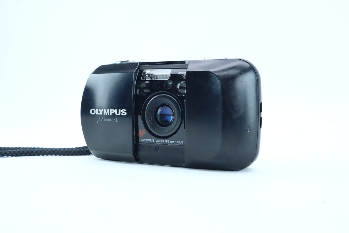 Olympus Mju 1 with 35mm f/3.5 Lens – 35mm Compact Point & Shoot Camera