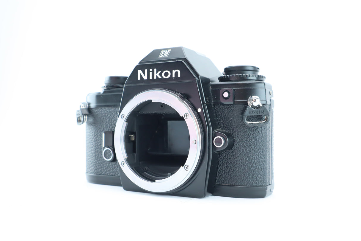 Nikon EM