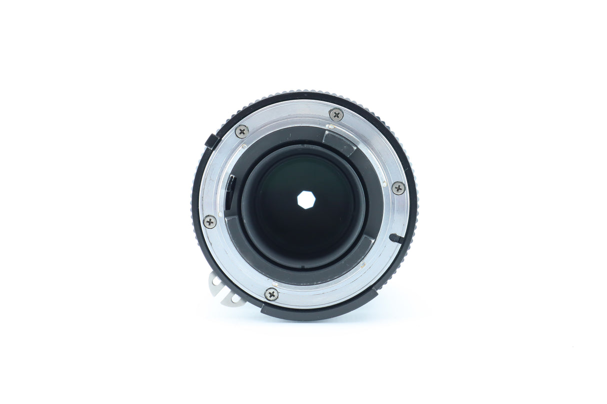 Nikon Nikkor 135mm f/2.8