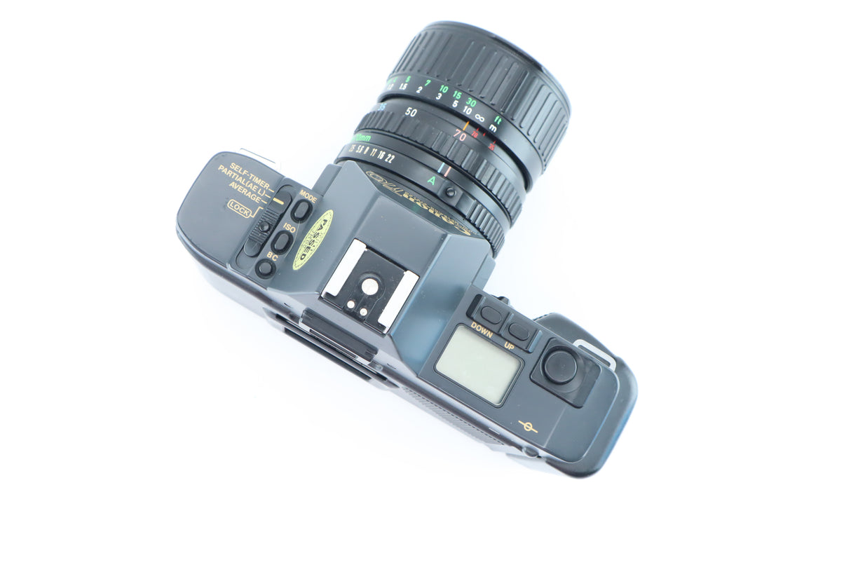 Canon T70 + Canon FD 35–70mm f/3.5–4.5