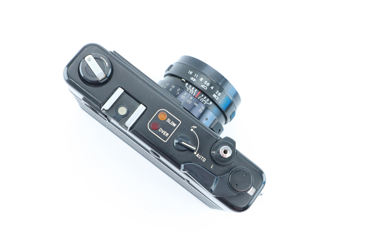 Yashica MG-1 + Yashinon 45mm f/2.8