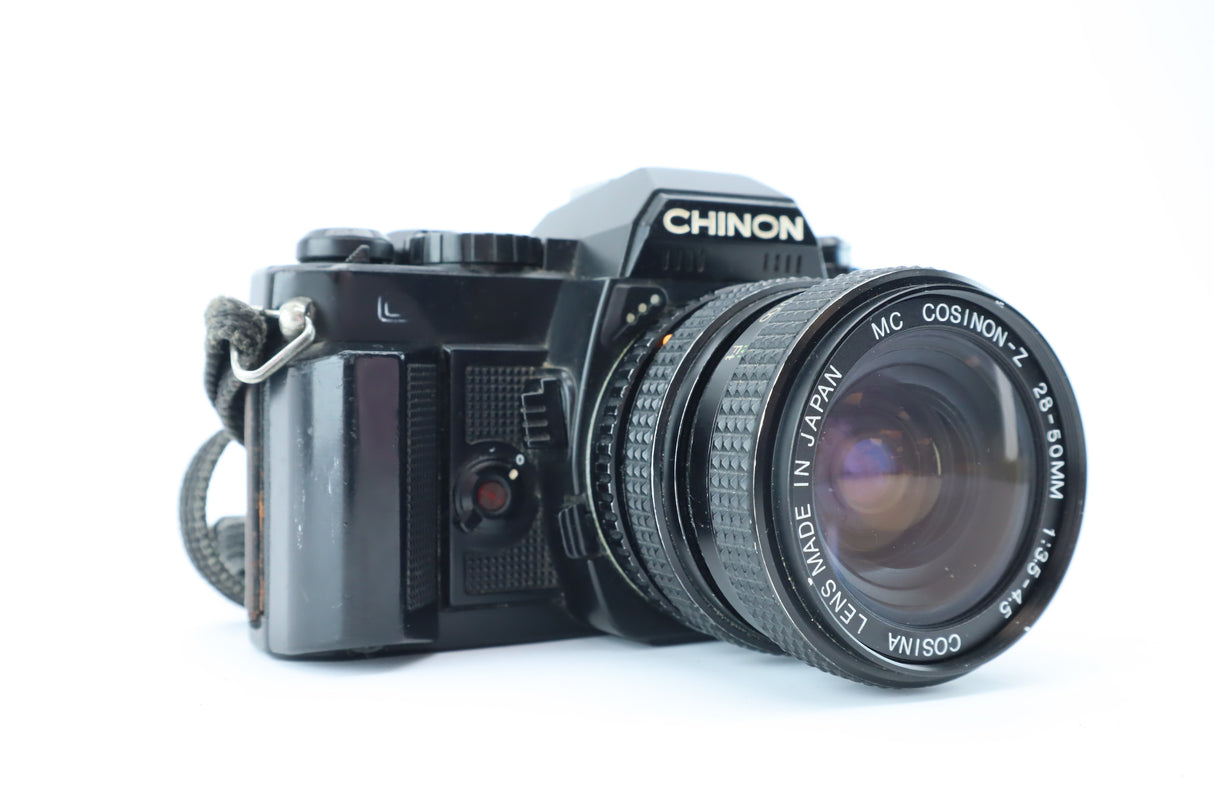 Chinon CE-4 + MC Cosinon-Z 28–50mm f/3.5–4.5