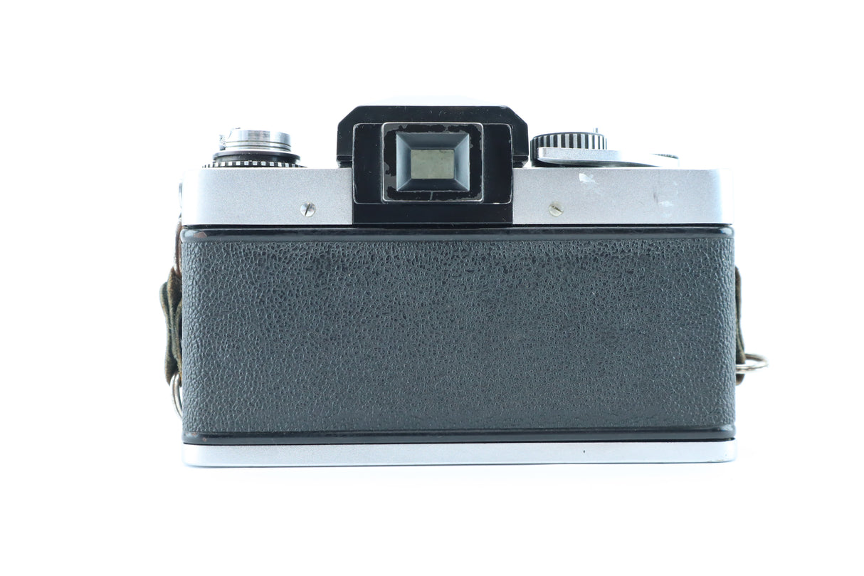 Exakta RTL 1000 with Meyer-Optik Görlitz Oreston 50mm f/1.8