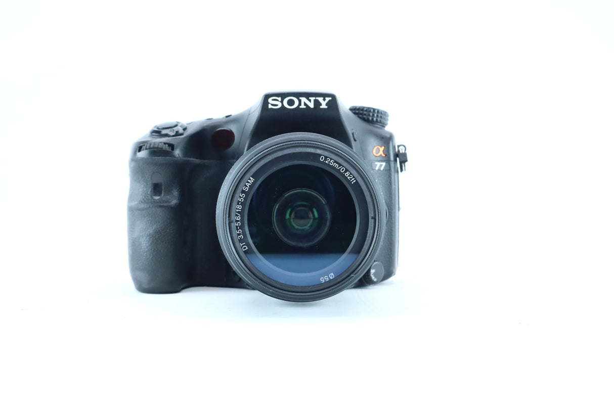 Sony SLT-A77V with Sony DT 18–55mm f/3.5–5.6 SAM