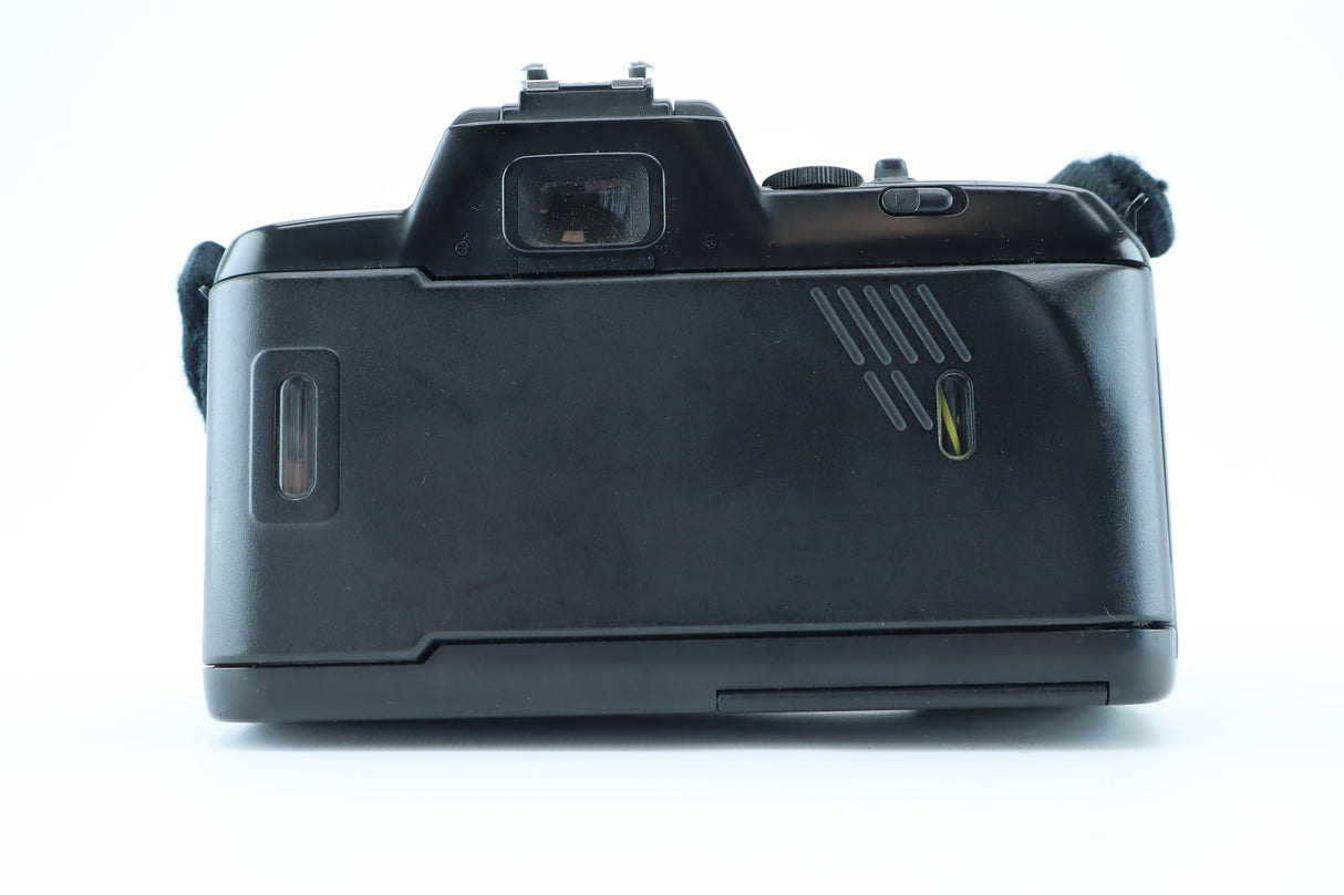 Nikon F-401 X - 28-80 f/3.5-5.6