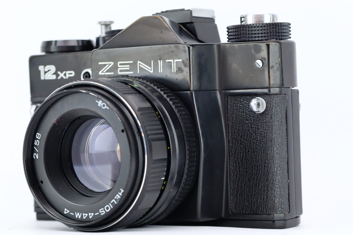 Zenit 12XP + Helios-44M-4 2/58