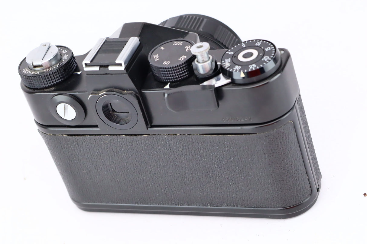 Zenit 12XP + Helios-44M-4 2/58