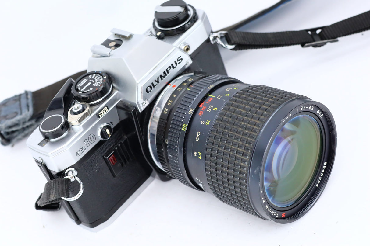 Olympus OM10 with Tokina AT-X 28-85mm 3,5-4,5
