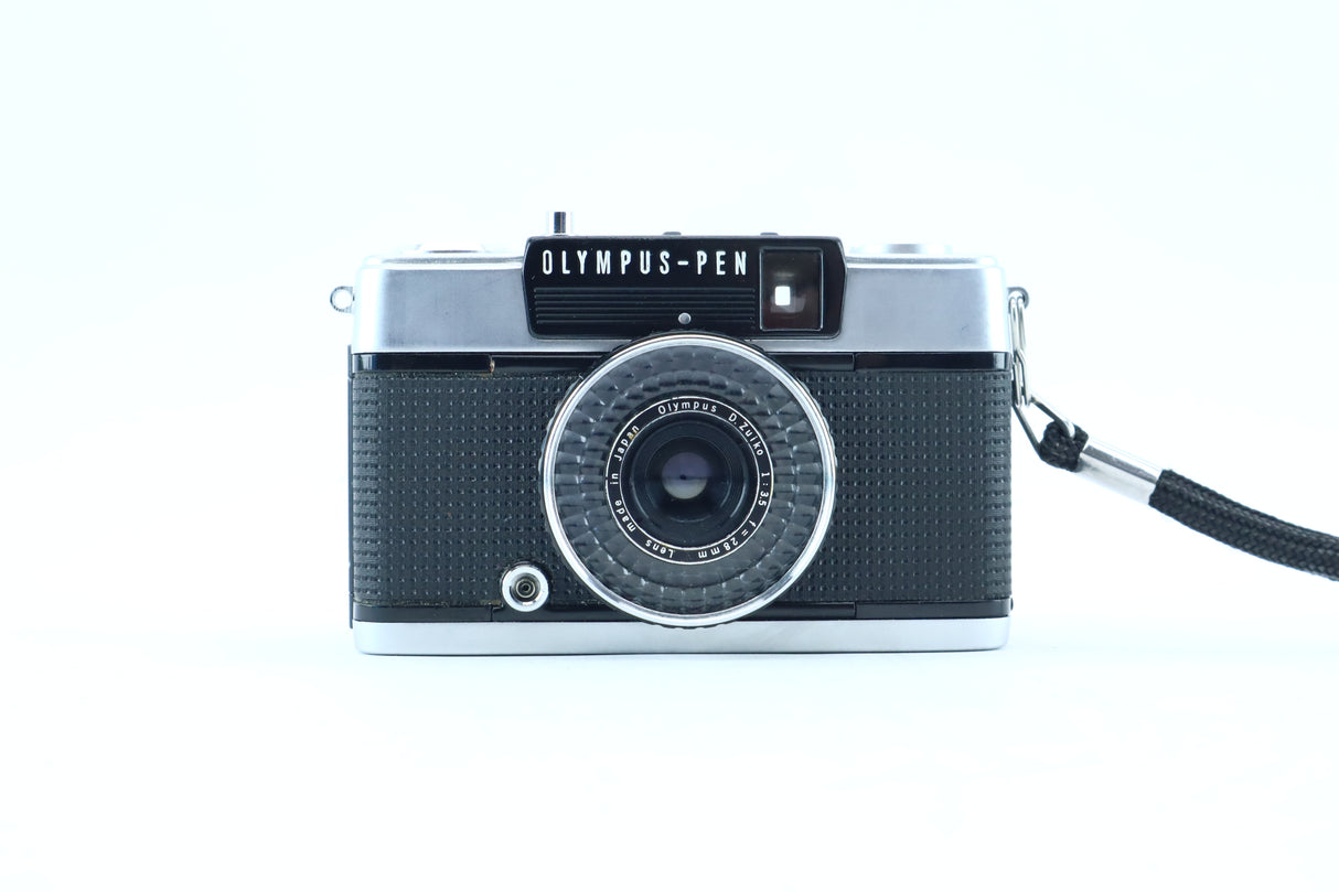 Olympus PEN EE-2 with D.Zuiko 28mm f/3.5