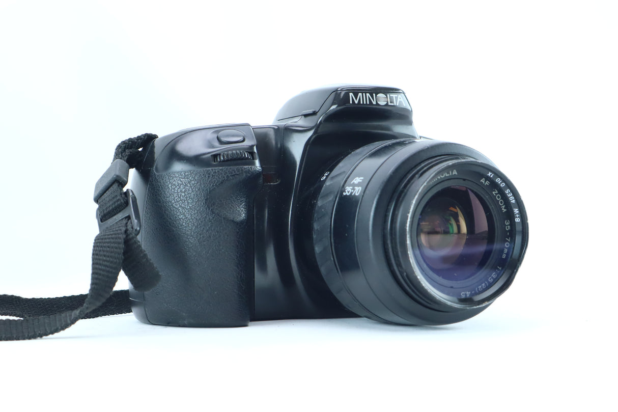 Minolta Dynax 500si with Minolta AF 35–70mm f/3.5–4.5