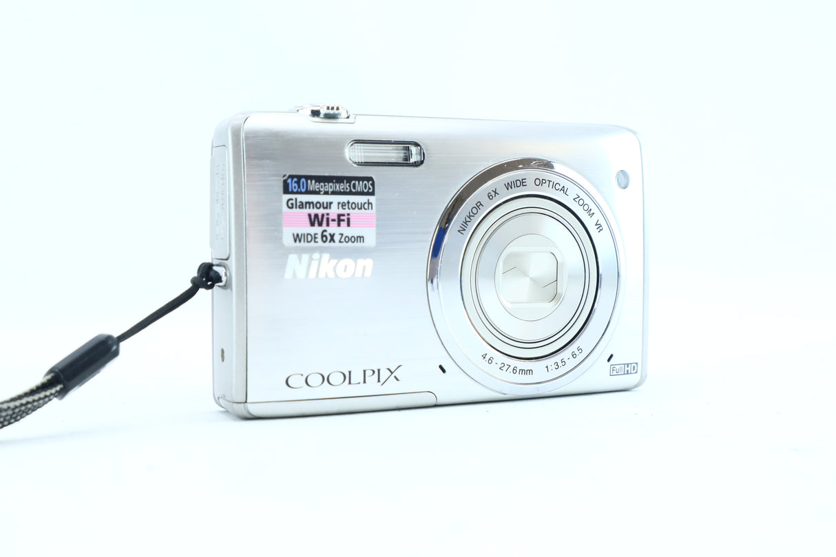 Nikon Coolpix S5200